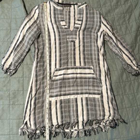 Tommy Bahama beach cover up - Picture 2 of 3